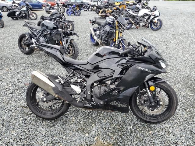 2024 Kawasaki ZX400 P