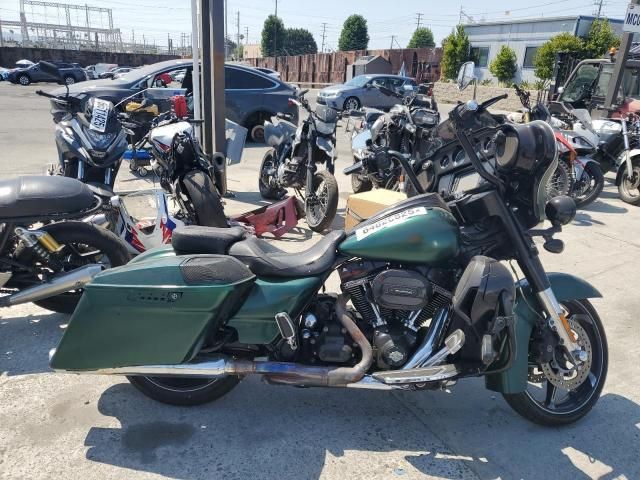 2016 Harley-Davidson Flhxse CVO Street Glide
