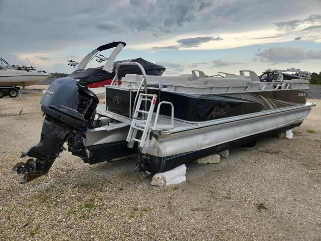2022 Avalon Boat
