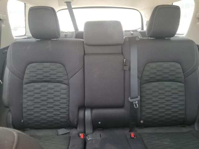 2022 Nissan Pathfinder sv