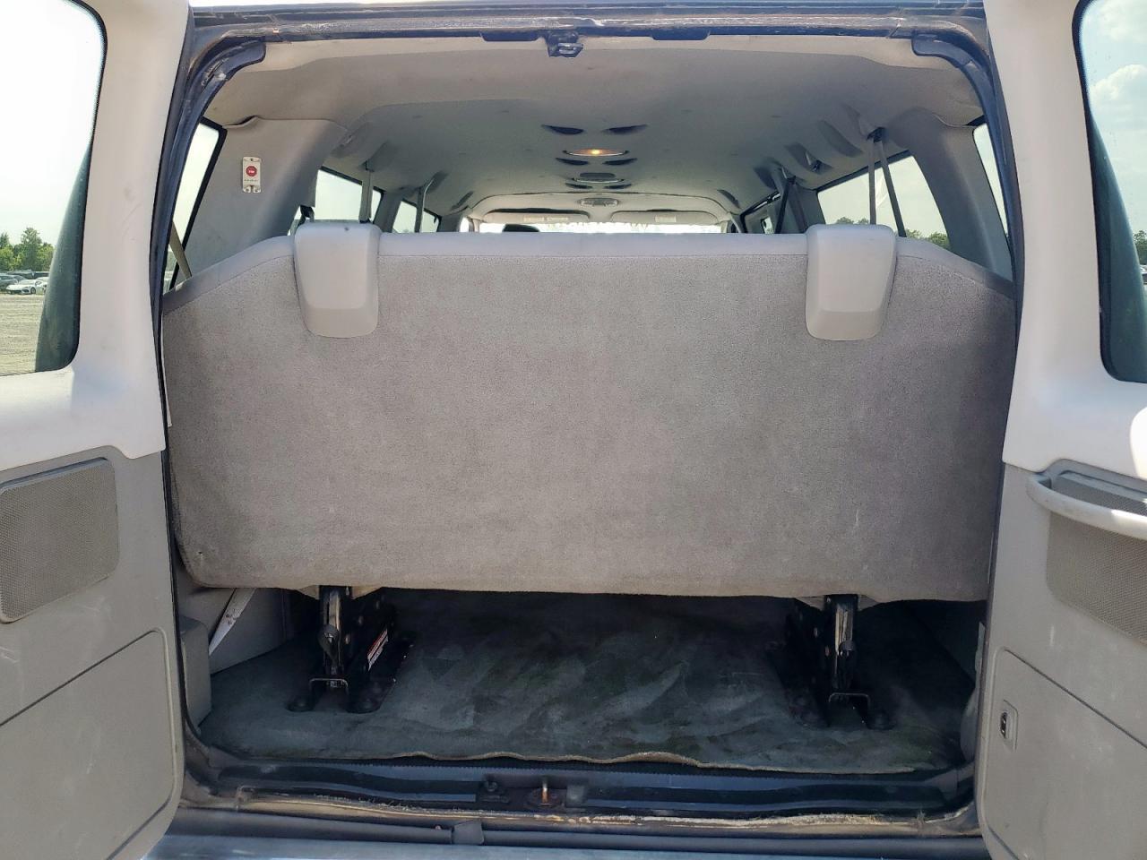 2012 Ford 2011 Ford Econoline Cargo E-25