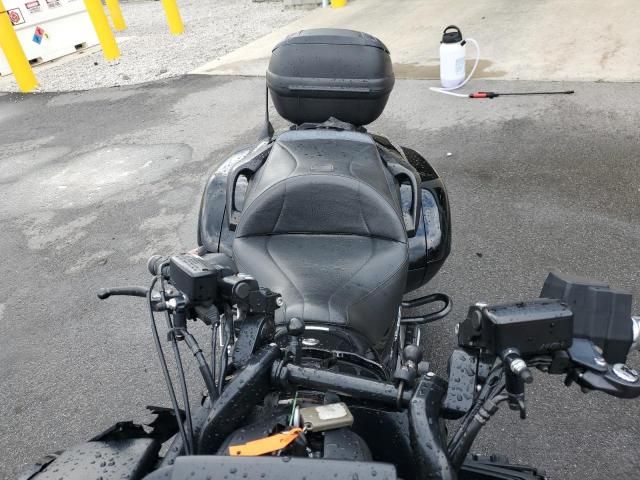 2014 Honda GL1800 B
