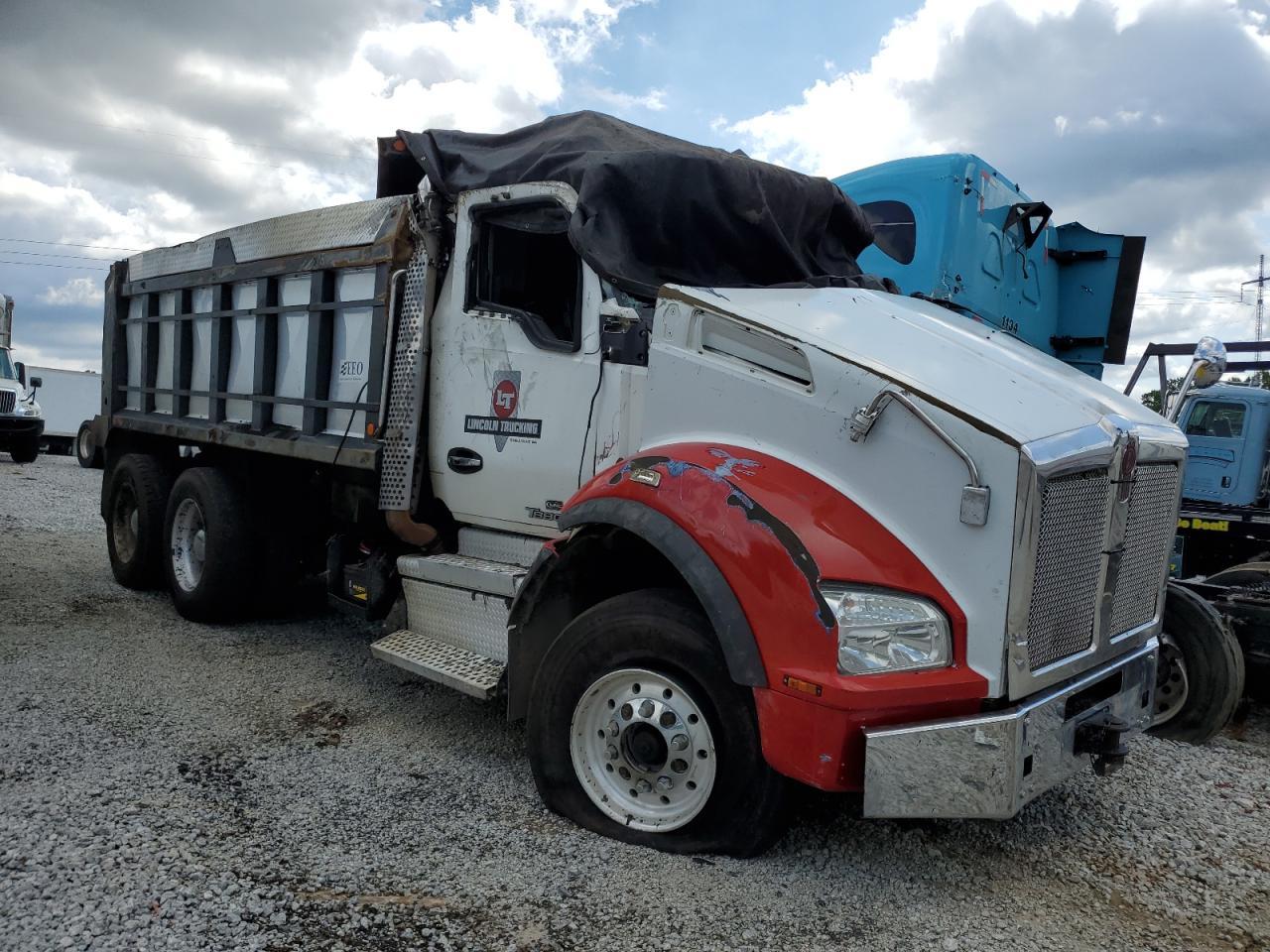 2020 Kenworth T880 Semi Truck