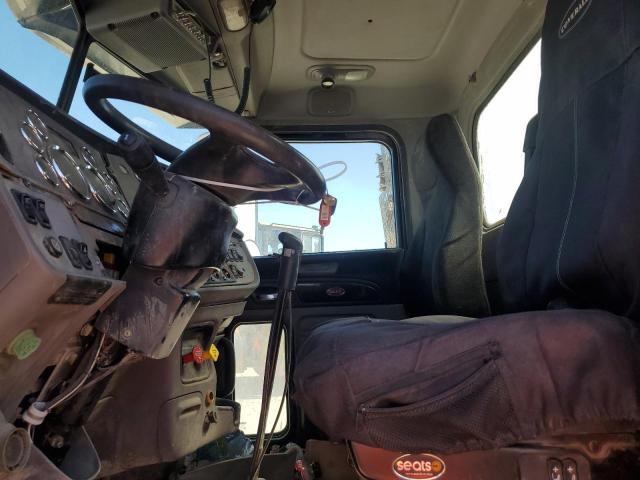 2017 Peterbilt 389 Semi Truck