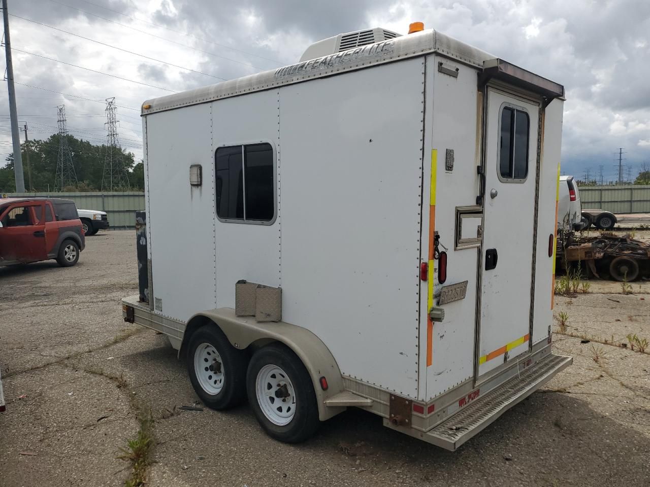 2005 Featherlite Mfg Inc 2005 Pelsue 2011SBC-001 Fiber Optic Splicing Trail