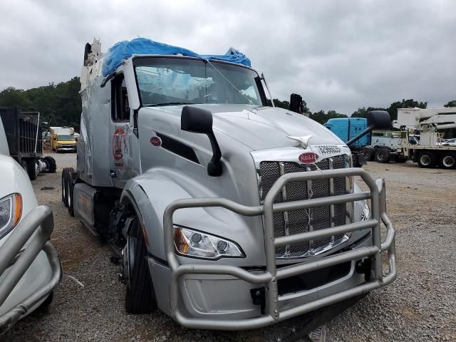 2026 Peterbilt 579 Semi Truck
