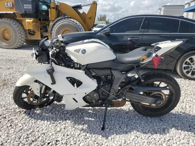 2024 Yamaha YZFR7