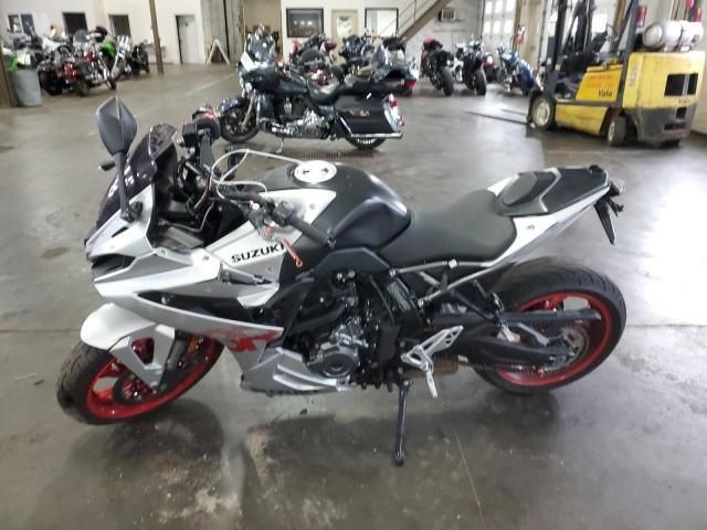 2024 Suzuki GSX800 F