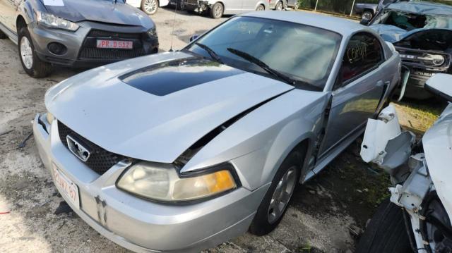 2000 Ford Mustang