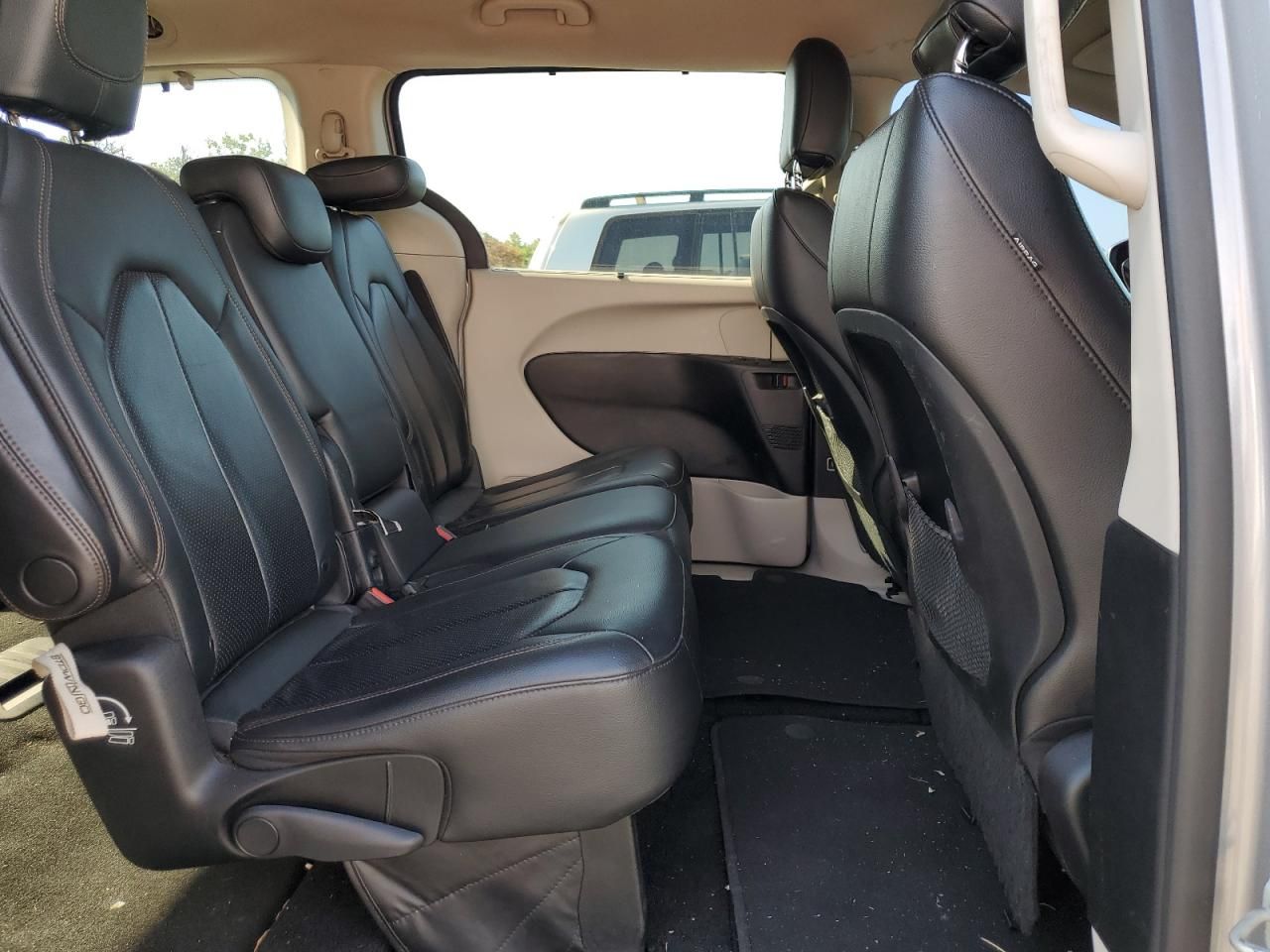 2019 Chrysler Pacifica Touring l