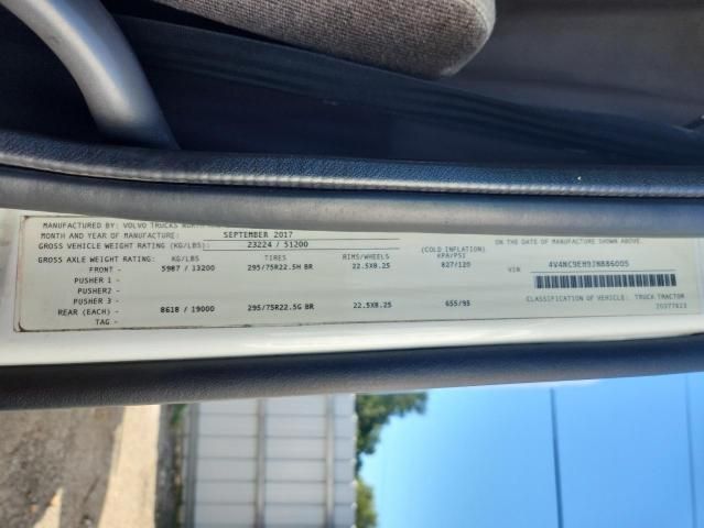 2018 Volvo VNL Semi Truck