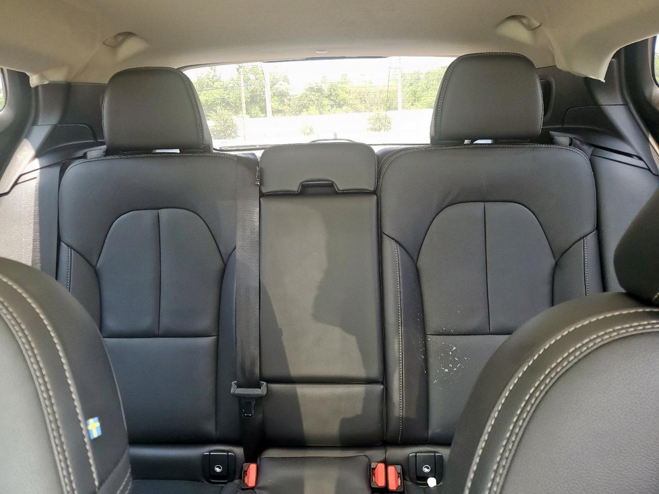 2025 Volvo Xc40 Plus