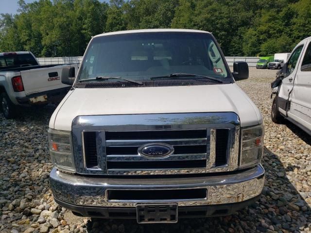 2009 Ford Econoline E350 Super Duty Wagon