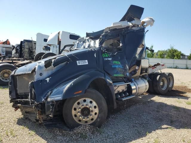 2021 Volvo VN VNL