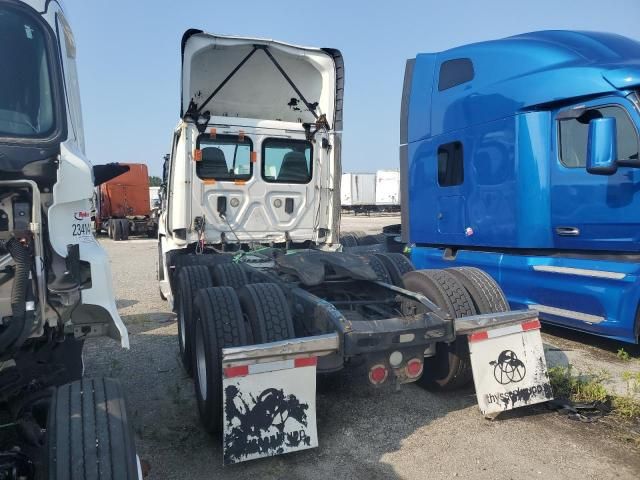 2017 Freightliner Cascadia 125 Semi Truck