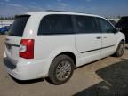 2016 Chrysler Town & Country Touring L