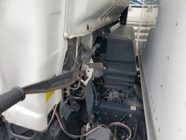 2018 Isuzu NPR HD