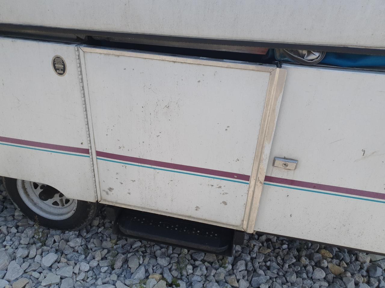 1996 Coleman Destiny Series Baypo