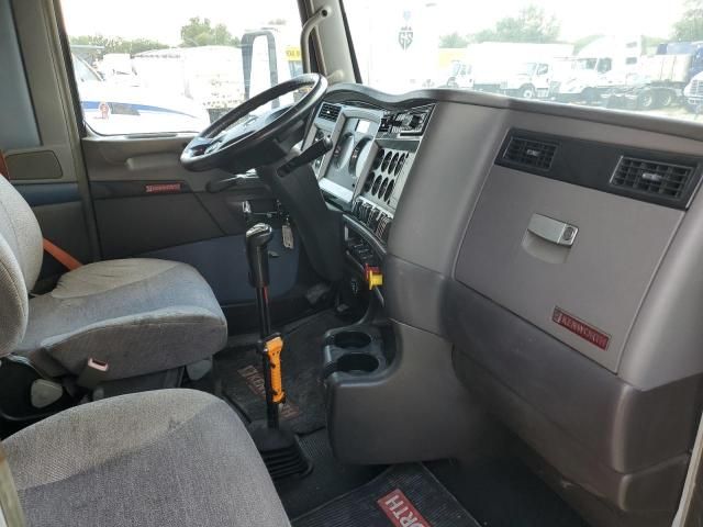 2015 Kenworth T660 Semi Truck