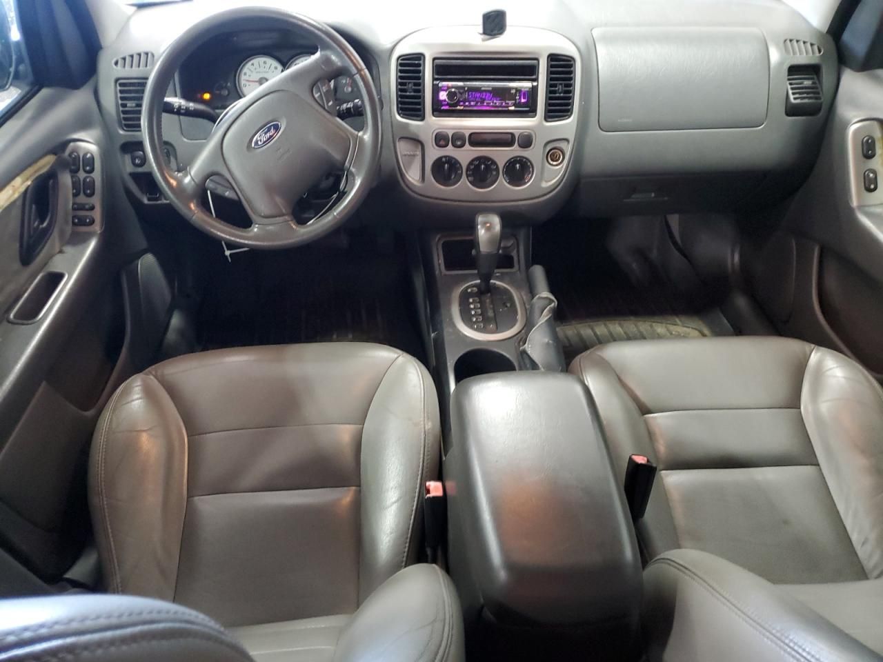 2005 Ford Escape xlt