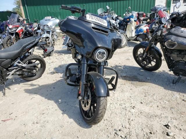 2019 Harley-Davidson Flhxs
