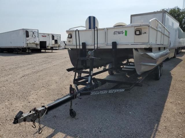 2003 Crestliner Suncast 22FT-Boats Pontoon Boat