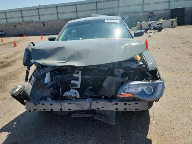 2018 Chrysler 300 Touring