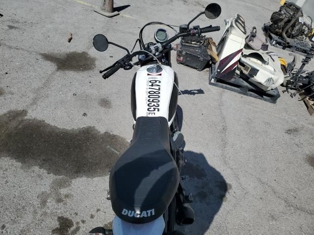 2015 Ducati Scrambler 800