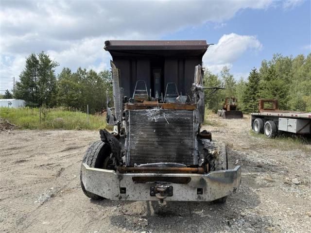 2014 Kenworth Construction T400