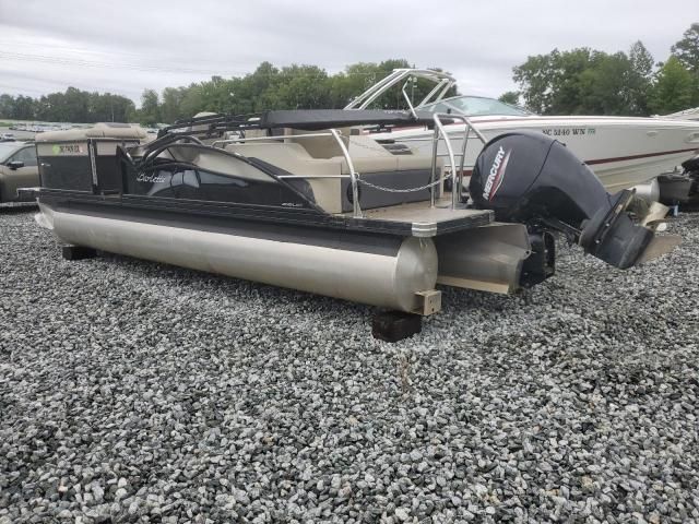 2022 Barletta Cabrio Series-Boats