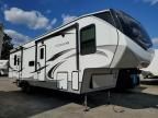 2022 Keystone 2022 Dutchman 5th Wheel
