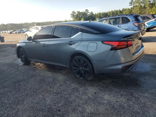 2022 Nissan Altima SR