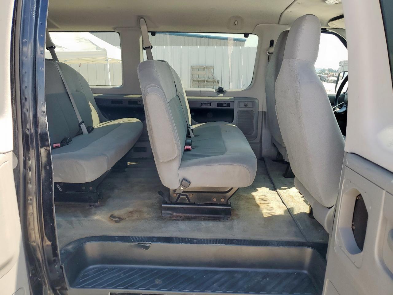 2012 Ford 2011 Ford Econoline Cargo E-25