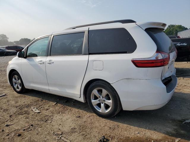 2017 Toyota Sienna le