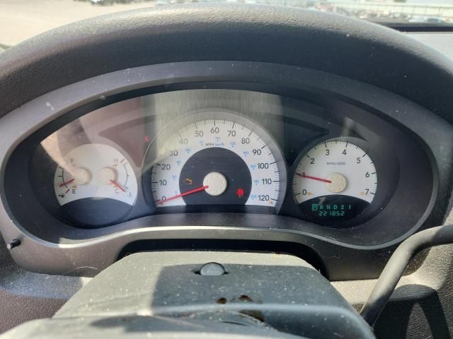 2006 Mitsubishi Raider LS