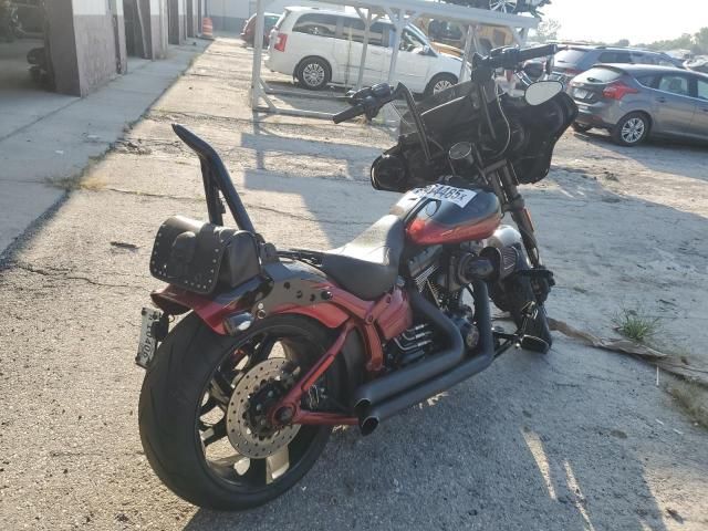 2017 Harley-Davidson Fxse