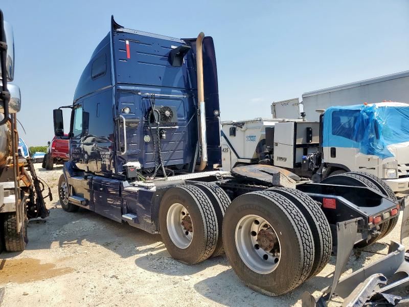2017 Volvo VNL Semi Truck