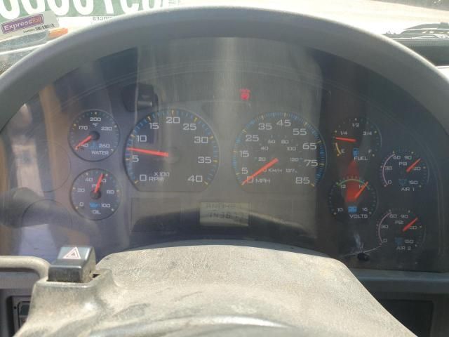2007 International 4300 Flatbed Truck