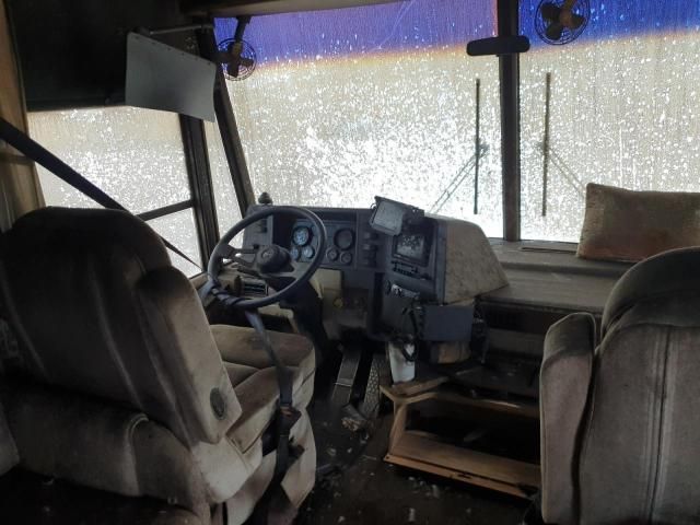 1995 Oshkosh Motor Truck Co. Chassis X Line