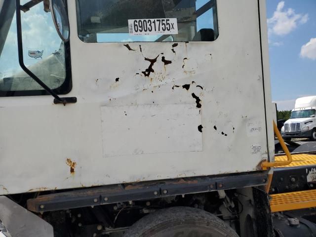2019 Okeh 2019 Ottawa COMMACYT30-Trucks Yard Truck