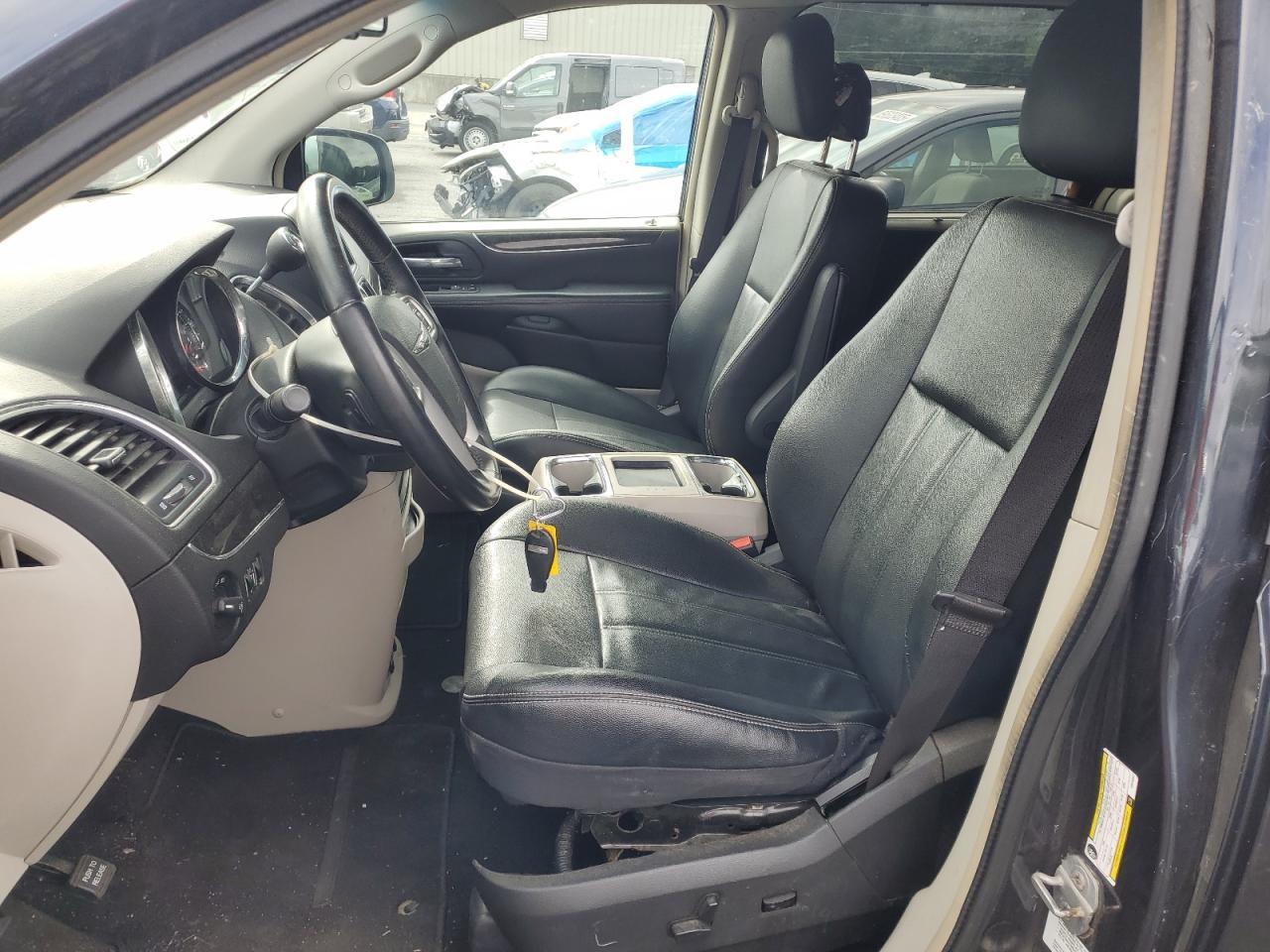 2012 Chrysler Town & Country Touring