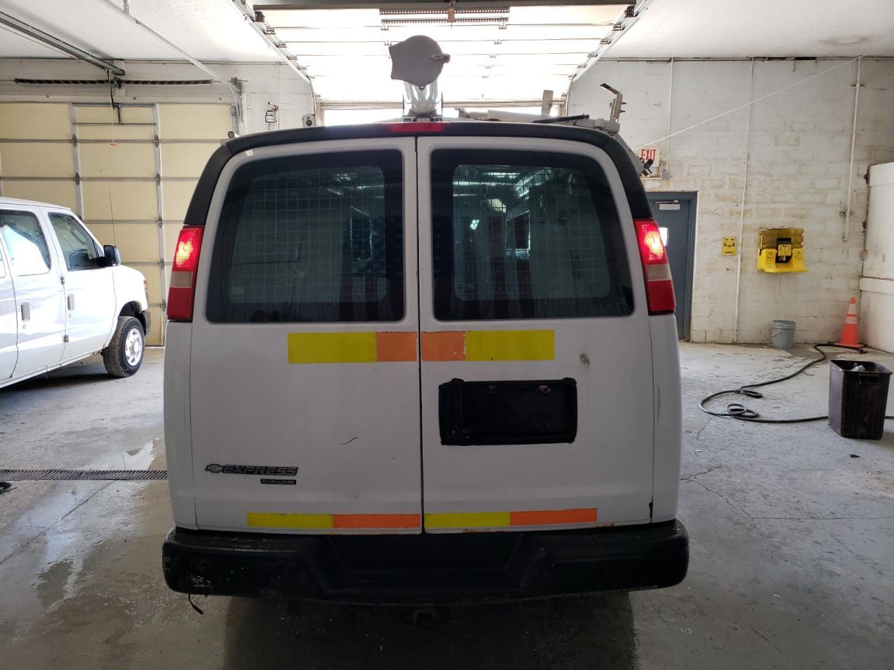 2013 Chevrolet Express G2500