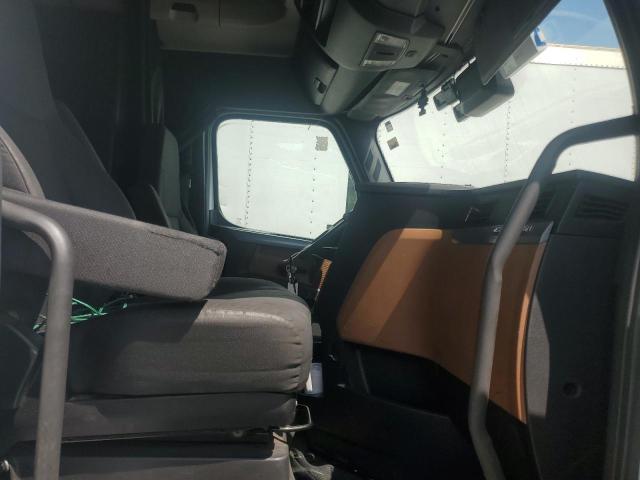 2021 Freigliner 2021 Freightliner Cascadia 126 Semi Truck