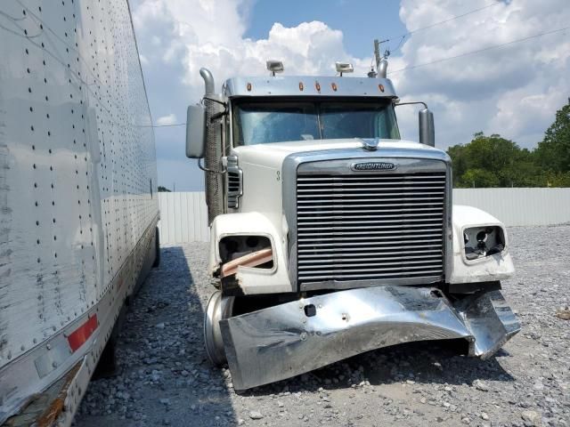 2020 Freightliner 122SD Semi Truck