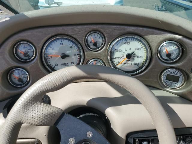 2004 Reinell Boat