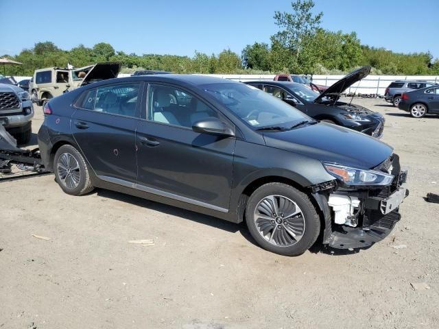2022 Hyundai Ioniq SE