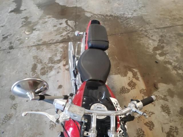 1999 Suzuki VZ800