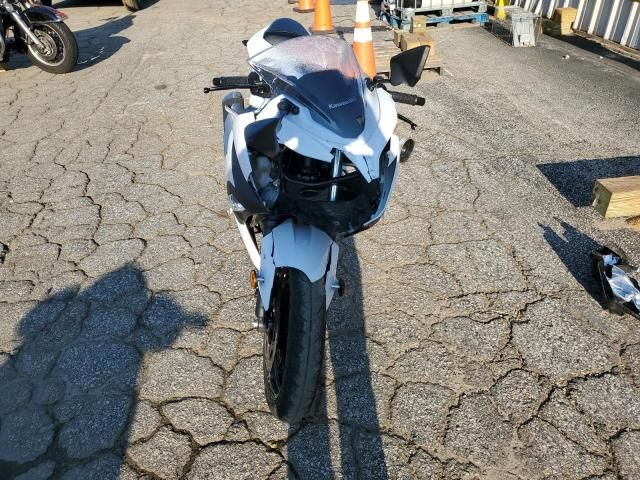 2015 Kawasaki EX300 A