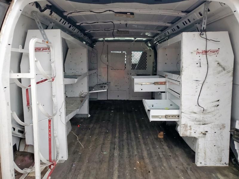 2016 Chevrolet Express G2500