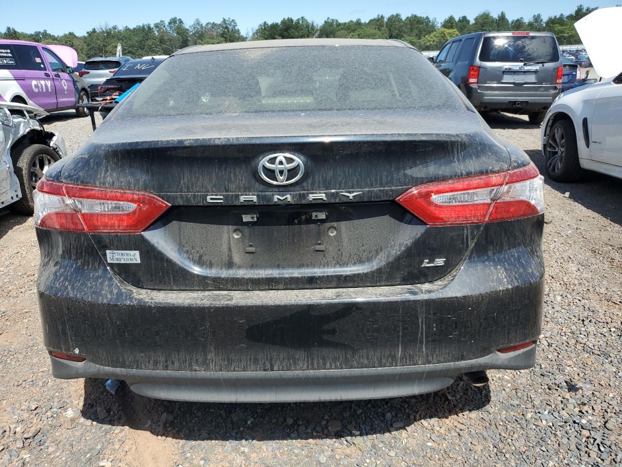 2018 Toyota Camry le